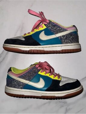 2009 Nike Dunk Low 6.0 Radiant Emerald Beach Women’s Size 6